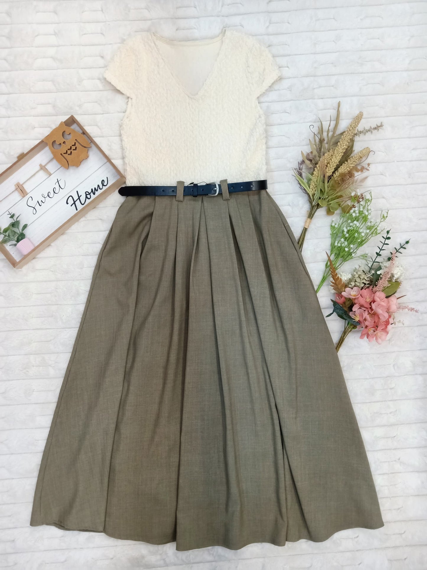 Cap-Sleeves V-Neck Belted Midi Dress